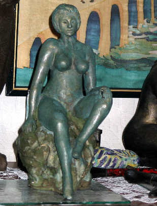 femme assise 4