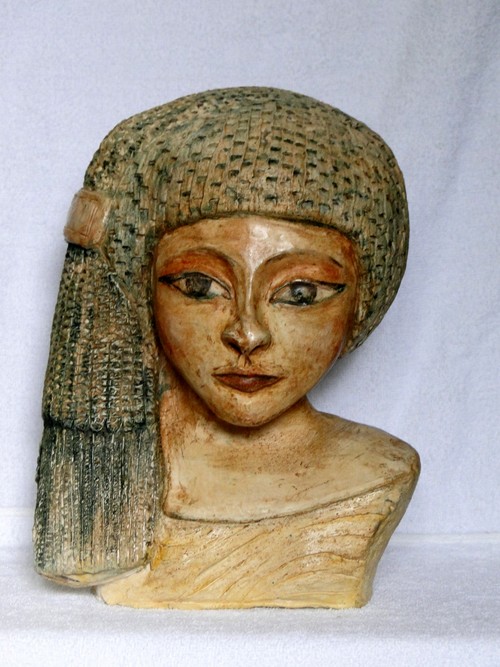-fille nefertiti  